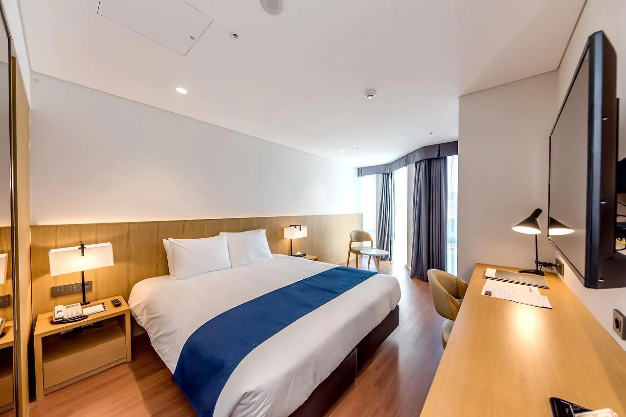 ג'גו Hotel Sirius